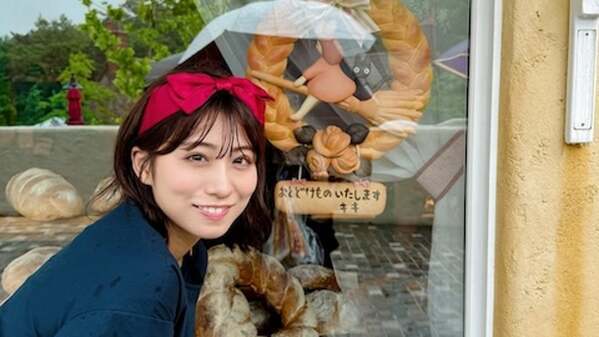 TEAM SHACHI・坂本遥奈、キキ風コーデでジブリパークを満喫