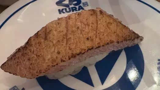 ミキ昴生が家族で“くら寿司”満喫！「原宿店でオーナーの顔してたすず」に笑いの声