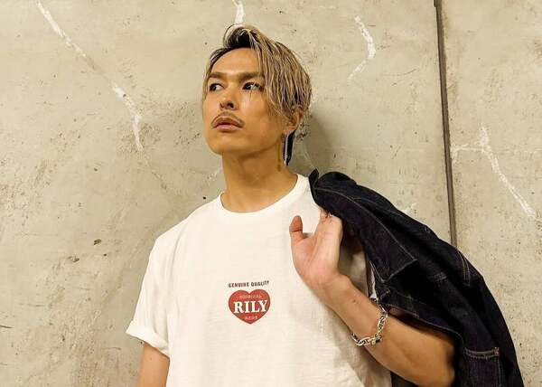 リラックスしててもハイセンス！三代目・今市隆二がプロデュースするブランドTシャツを身に着けてツアー終了を報告