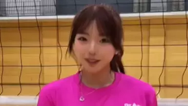 "神ボディ"のビーチバレーボーラー、得意のクイック決め激カワダンス披露にファン「めっちゃカワイイ」