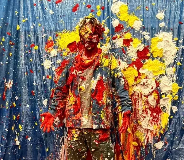 「作品の名前はなんですか？」JOY・エレベーター内で盛大なドッキリにあった瞬間を大公開！