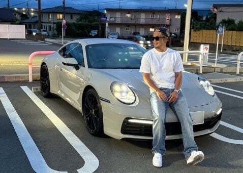 「ポルシェが似合う年になった」あの人気格闘家が見せた大人の余裕と人生の味わい