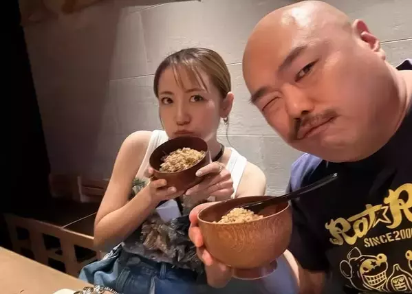 「2人って…いい感じなの⁉」クロちゃんと焼肉デートをした大物歌手〇〇に注目集まる！