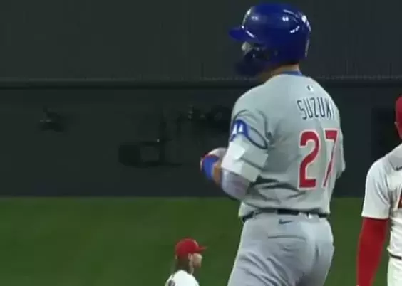 「一撃必中のライナー！」カブス・鈴木誠也がまたしても華麗なヒットを披露！