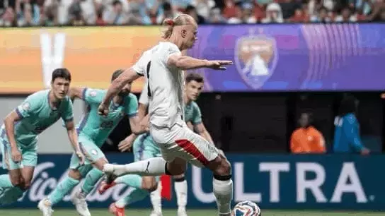 「Last 16進出！」ハーランドが笑顔と勝負の瞬間を投稿！