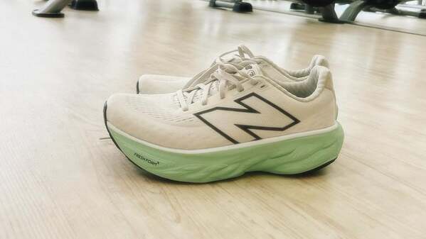 「今日から新しいジムシューズ」元読売テレビ女子アナ、スクワットで最高記録の◯キロを叩き出す？！