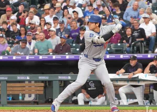 大谷翔平が2試合連続27号を放ち、日米通算300号達成！逆方向へ運ぶ異次元の打球にSNS驚愕