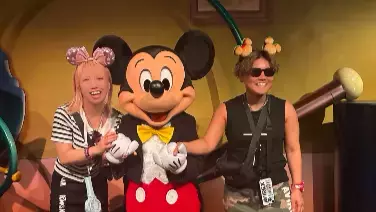 松井珠紗、“耳付きスマイル”が癒しすぎる！TDL満喫動画に「ディズニー行きたくなる」の声続出！