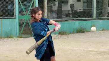 『ノブナカなんなん？』にも出演！"古田敦也公認弟子"ギャル系野球美女子YouTuber、"編集だ〜！仕込みだ〜！"の声払拭！ナイスバッティングムービー公開！