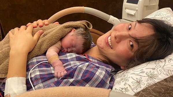 ママゴルファーが再始動！？「第二子誕生！母子ともに健康」と喜び報告