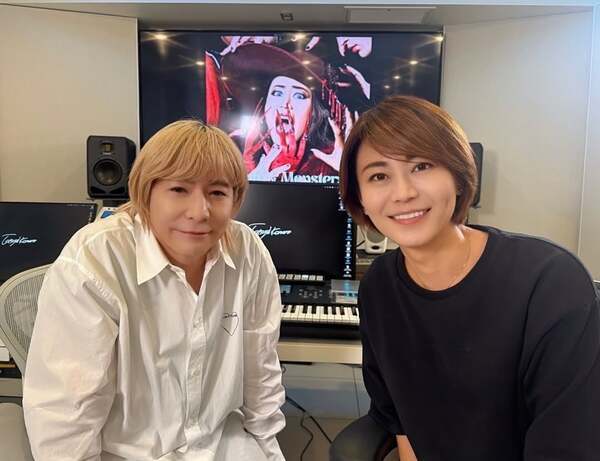 時代を駆け抜いた、大物歌手どうしのショットが話題