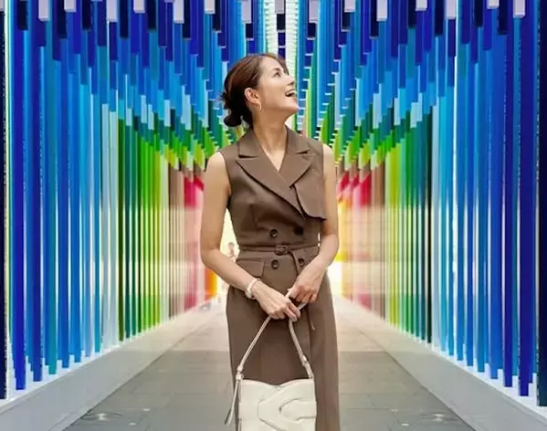 「大人っぽい」永島優美、色味が綺麗な高輪ゲートウェイ駅を練り歩く様子を大公開