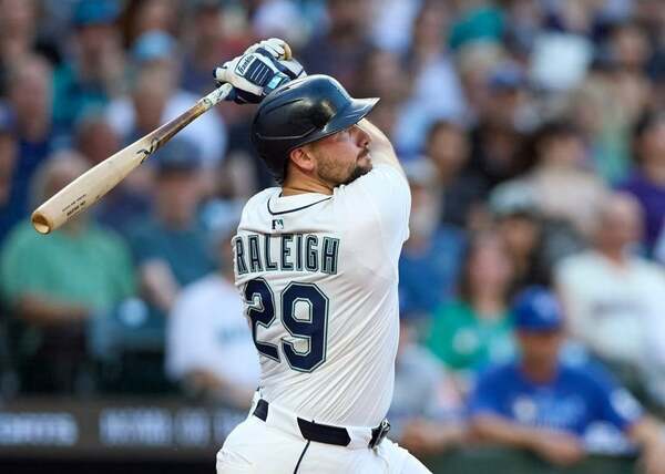 マリナーズ、カル・ローリーがソロホームランで〇〇到達！！