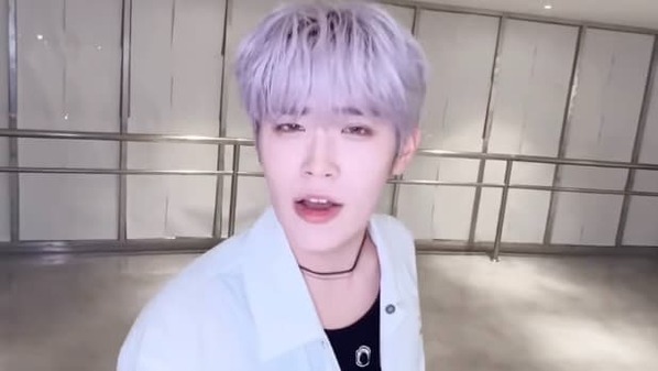 ZB1 歌王子キム・テレ、熱唱…か？22歳の愛くるしい口パク動画