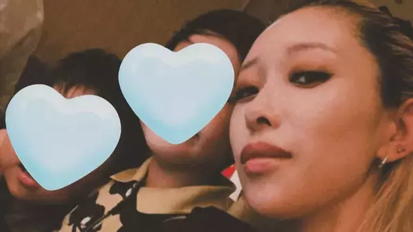 加藤ミリヤ、息子たちと一緒に幸せ溢れる37歳お誕生日ショットに反響！「素敵な写真！幸せなのが伝わる」