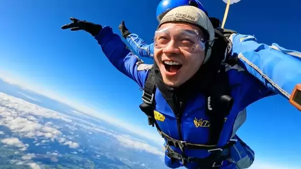 松田元太、“空飛ぶTJ”にファン絶叫！ニュージーランドでスカイダイビング体験「星綺麗すぎて泣ける」