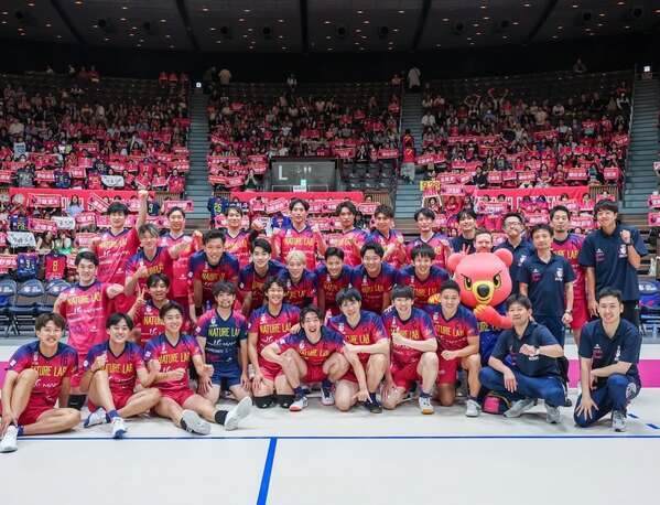 夢の再集結！グレベア集合写真にファン歓喜の声続々