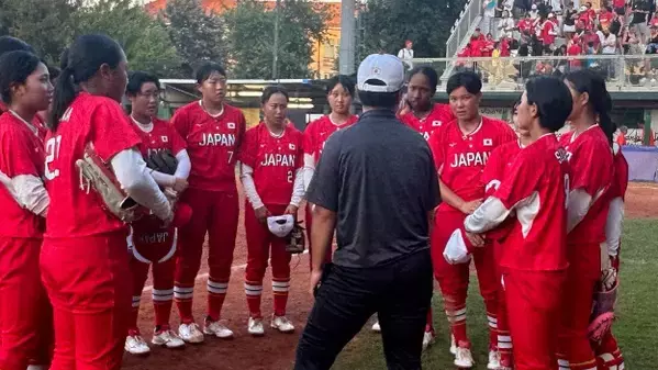 U15女子ソフトボール日本代表が快挙！アメリカ撃破で決勝進出へ王手、宇津木妙子も意気込み