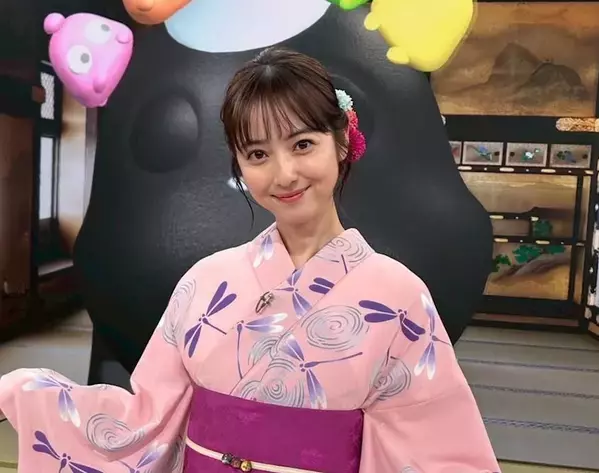 「ザ・浴衣美人」佐々木希、夏らしいピンク色の浴衣姿をファンに大公開！