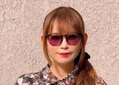 「珍しくパンツ！サングラス」妊婦・しょこたんが新しい衣装をシェア