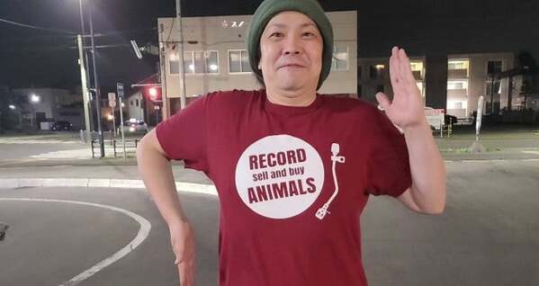 トム・ブラウン布川が元祖「N」ポーズの〇〇に会う！