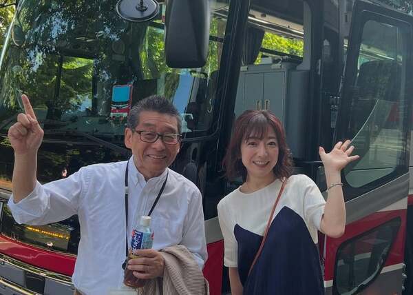 HBCアナウンサー・佐藤彩、今年で18回目のバスツアーに参加し「皆さんの優しさ、温かさを感じる素敵な時間でした」