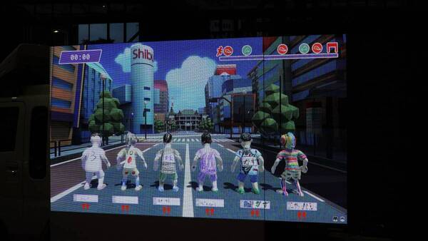 【体験レポ】自分で描いたキャラが爆走！『BATABATA PAINT』で夢中の足踏みレース