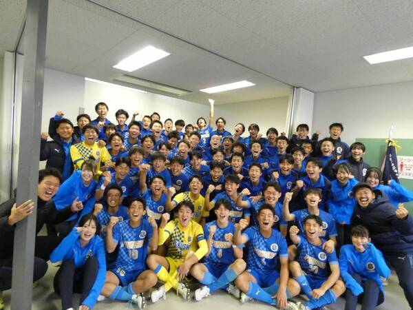 悲願の全国初勝利は持ち越しも…福井商、2年連続選手権で示した成長と感謝｜第104回全国高校サッカー選手権大会