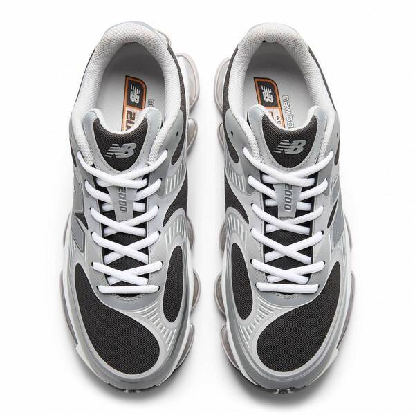 ニューバランス、ABZORB搭載の「ABZORB 2000」新色発売！2000年代スタイルを再解釈